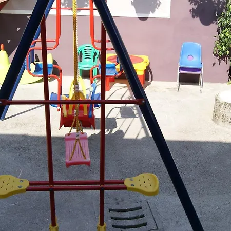 & Kepic, Airport Bed & Breakfast