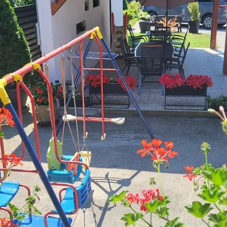 Bed & Breakfast Rooms&apartments Kepic 3*