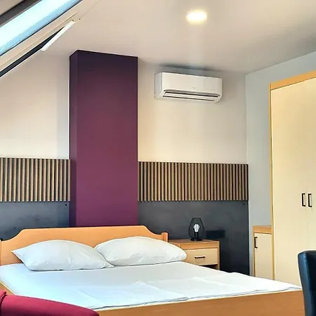Bed & Breakfast Rooms&apartments Kepic Cerklje na Gorenjskem