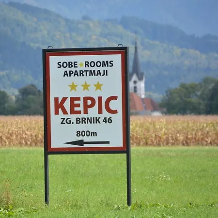 & Kepic, Airport Bed & Breakfast