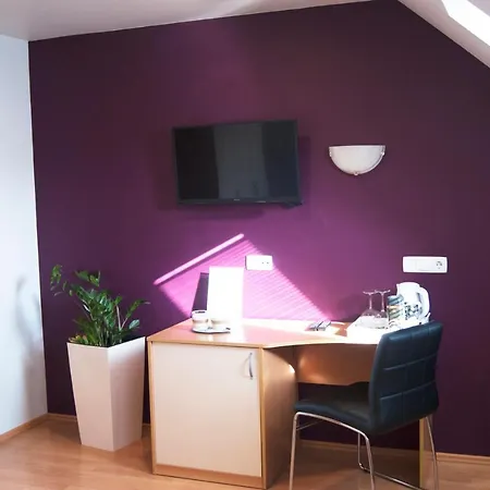 Rooms&apartments Kepic Bed & Breakfast Cerklje na Gorenjskem