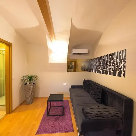 Rooms&apartments Kepic 3*