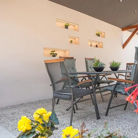 & Kepic, Airport 3* Cerklje na Gorenjskem