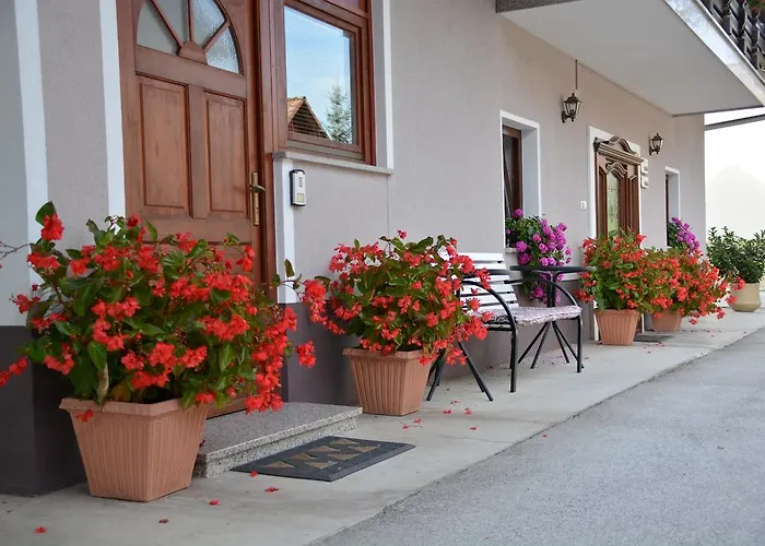 & Kepic, Airport 3* Cerklje na Gorenjskem