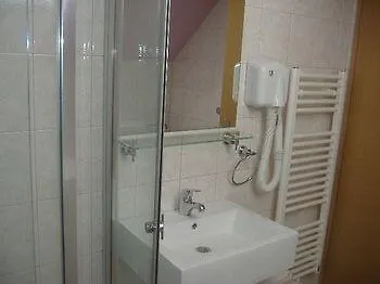 & Kepic, Airport Bed & Breakfast Cerklje na Gorenjskem